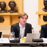 20251127 Falco Jansen 207 in raad2.jpg